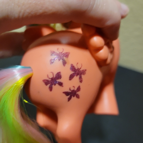 Flutterbye - Picture 3 of 6